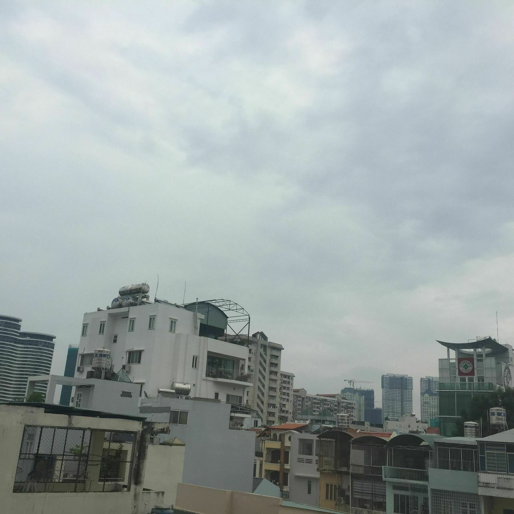 M-H5 Serviced Apartments Хошимин Экстерьер фото